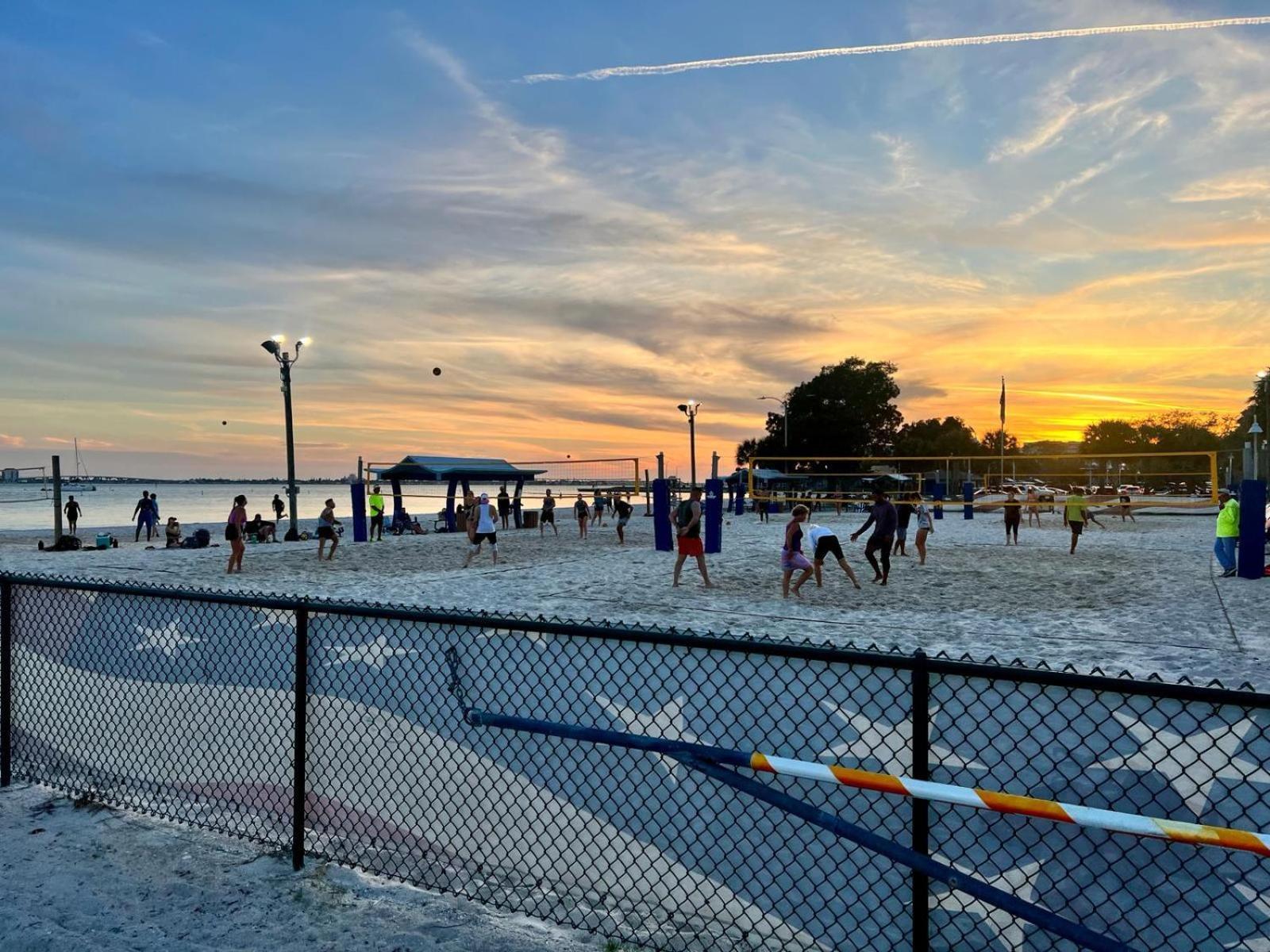 Lovely Vacation Home 1 Block From Beach & Downtown Gulfport Sankt Petersburg Zewnętrze zdjęcie