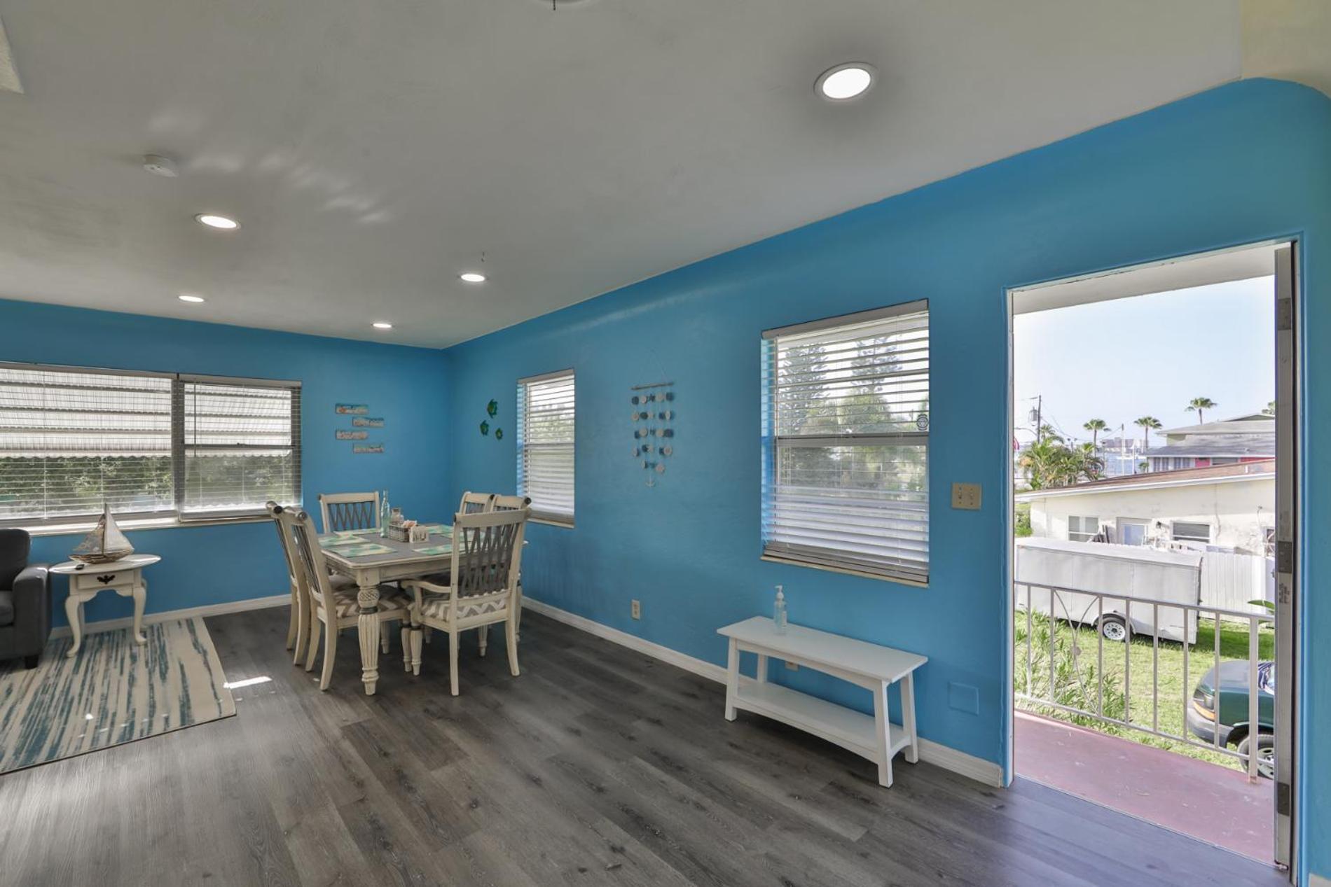 Lovely Vacation Home 1 Block From Beach & Downtown Gulfport Sankt Petersburg Zewnętrze zdjęcie
